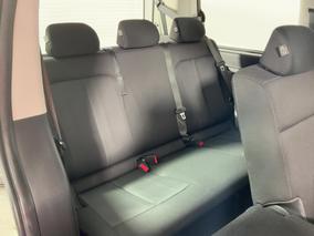 Photo '22' of Hyundai Staria