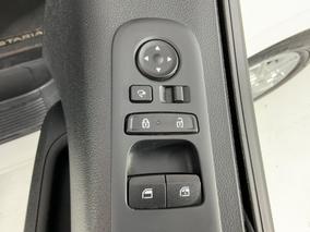 Photo '23' of Hyundai Staria