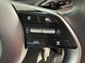 Photo '24' of Hyundai Staria