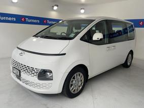 Photo '4' of Hyundai Staria