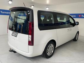 Photo '7' of Hyundai Staria