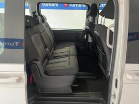 Photo '20' of Hyundai Staria