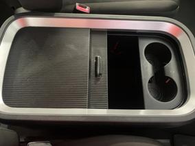 Photo '33' of Hyundai Staria
