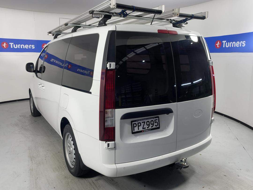 Photo '5' of Hyundai Staria Load