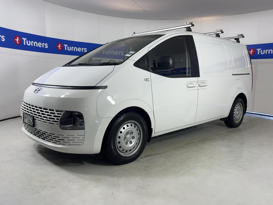 Photo '4' of Hyundai Staria Load