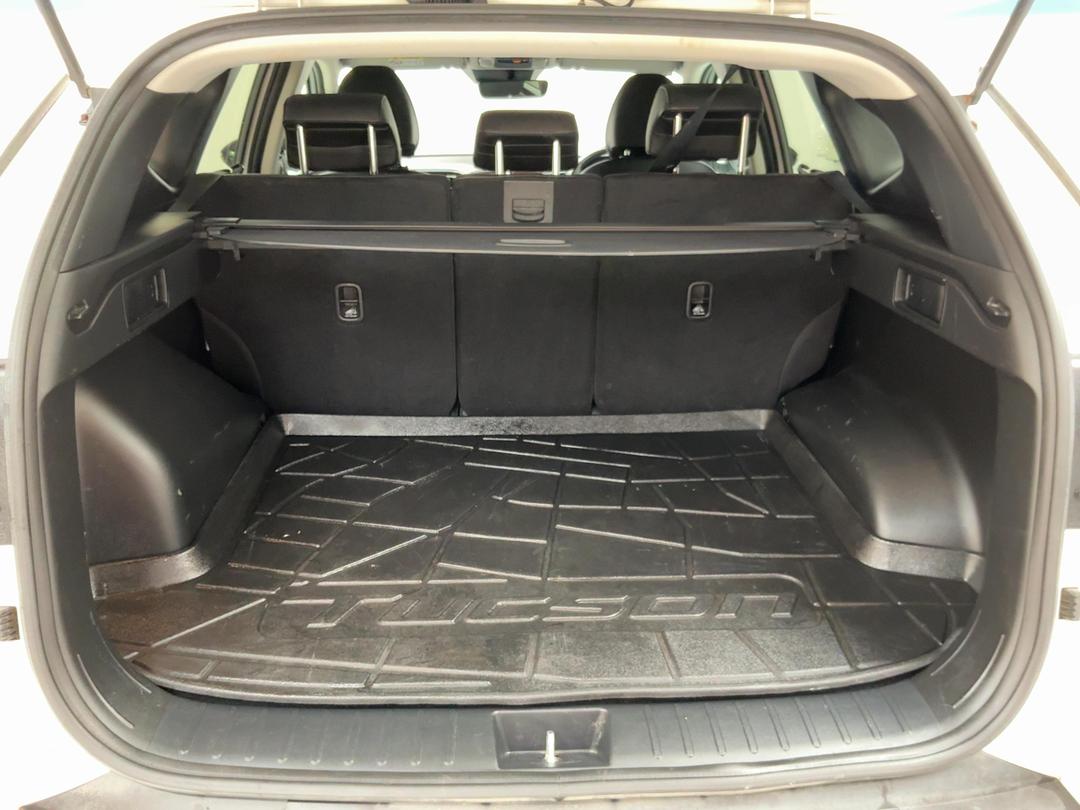 Photo '14' of Hyundai Tucson