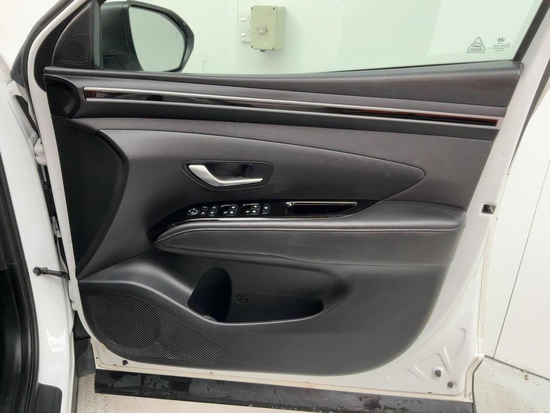 Photo '15' of Hyundai Tucson