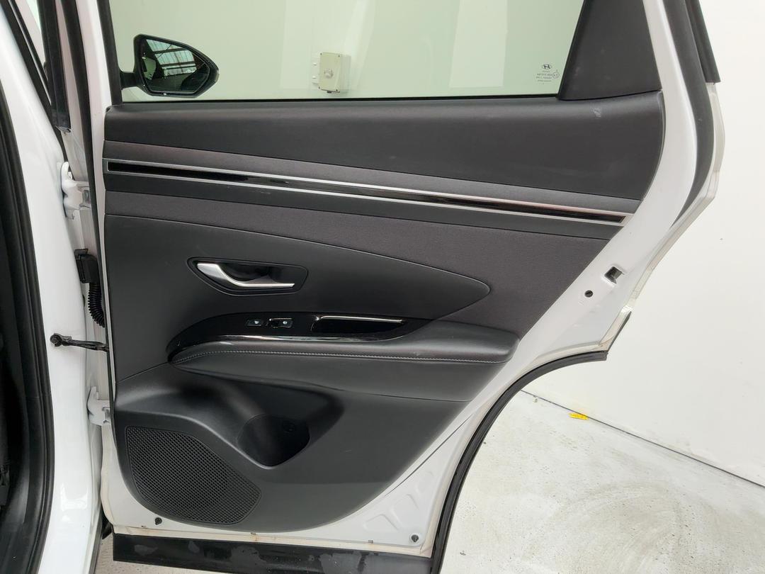 Photo '19' of Hyundai Tucson