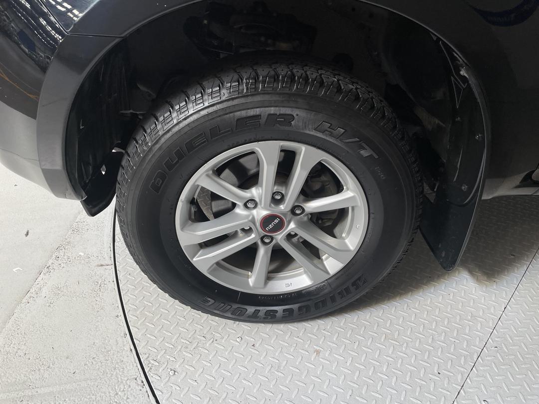 Photo '10' of Isuzu D-MAX