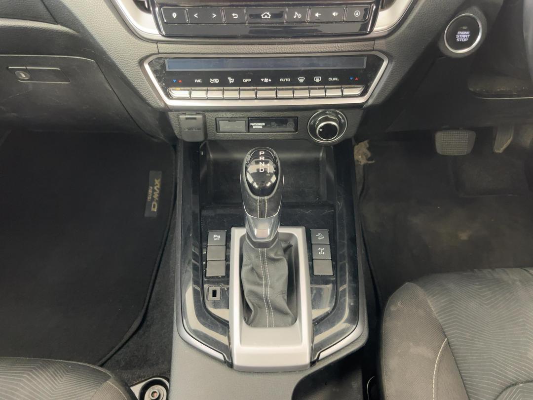 Photo '18' of Isuzu D-MAX