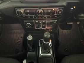 Photo '18' of Jeep Gladiator