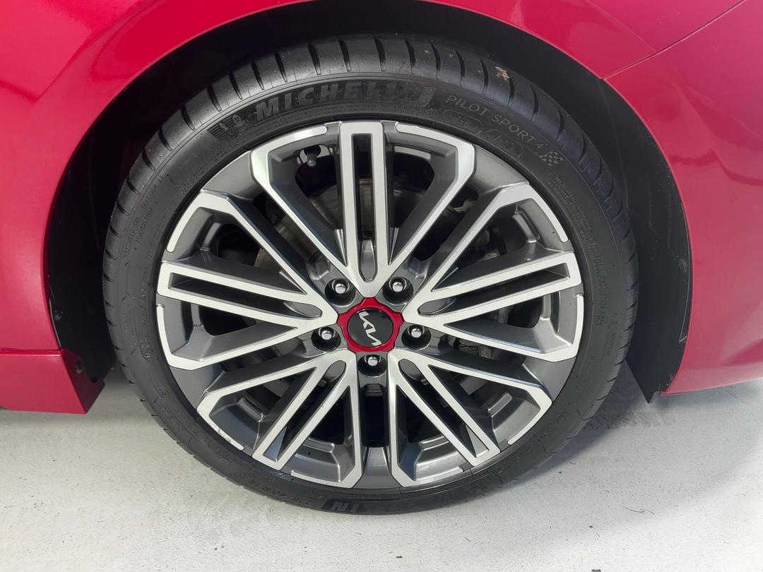 Photo '9' of KIA Cerato
