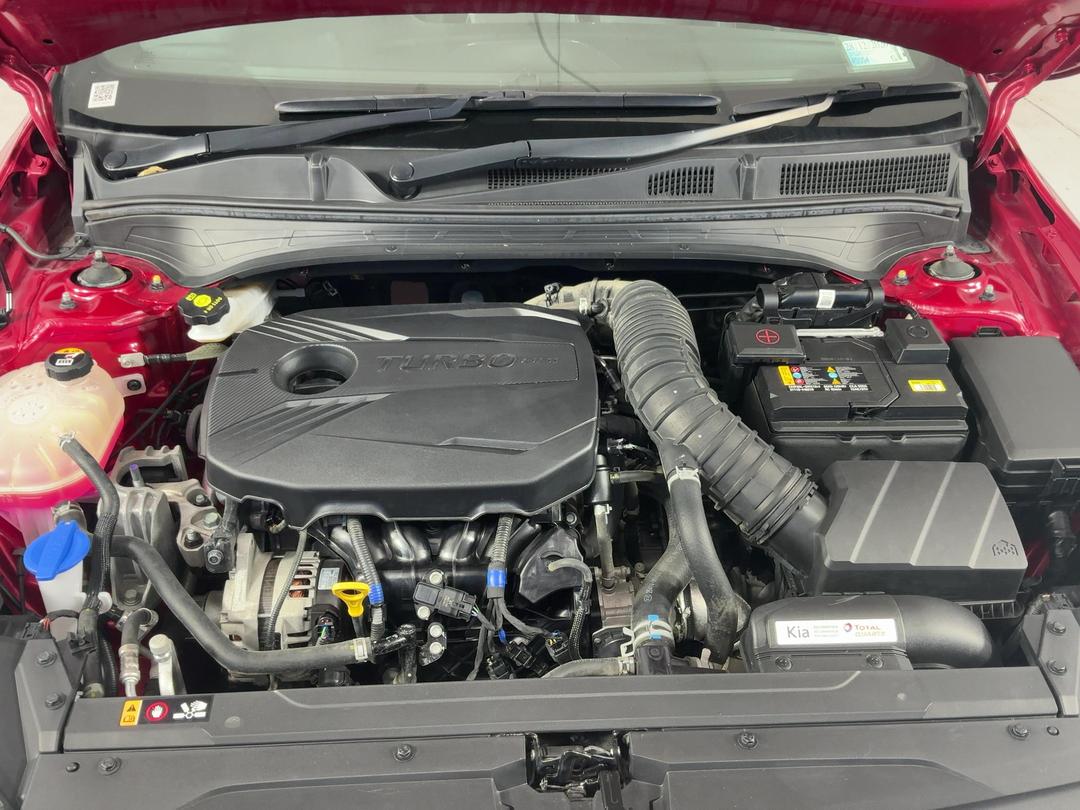 Photo '13' of KIA Cerato