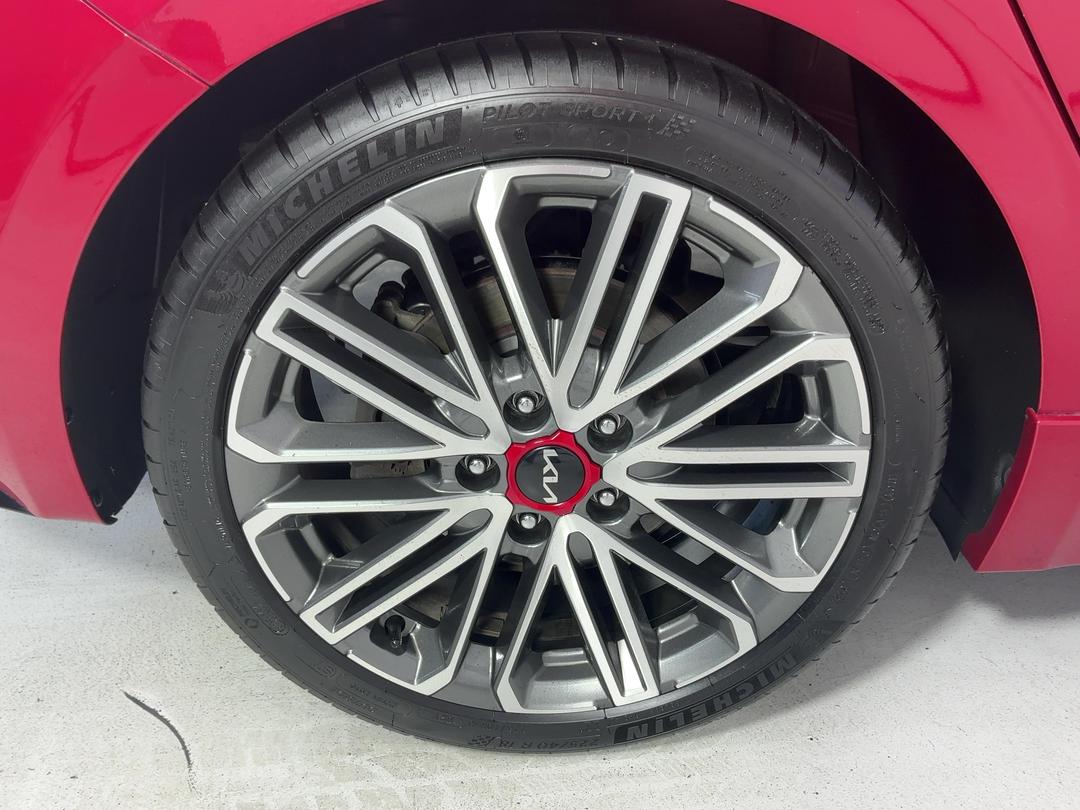 Photo '12' of KIA Cerato