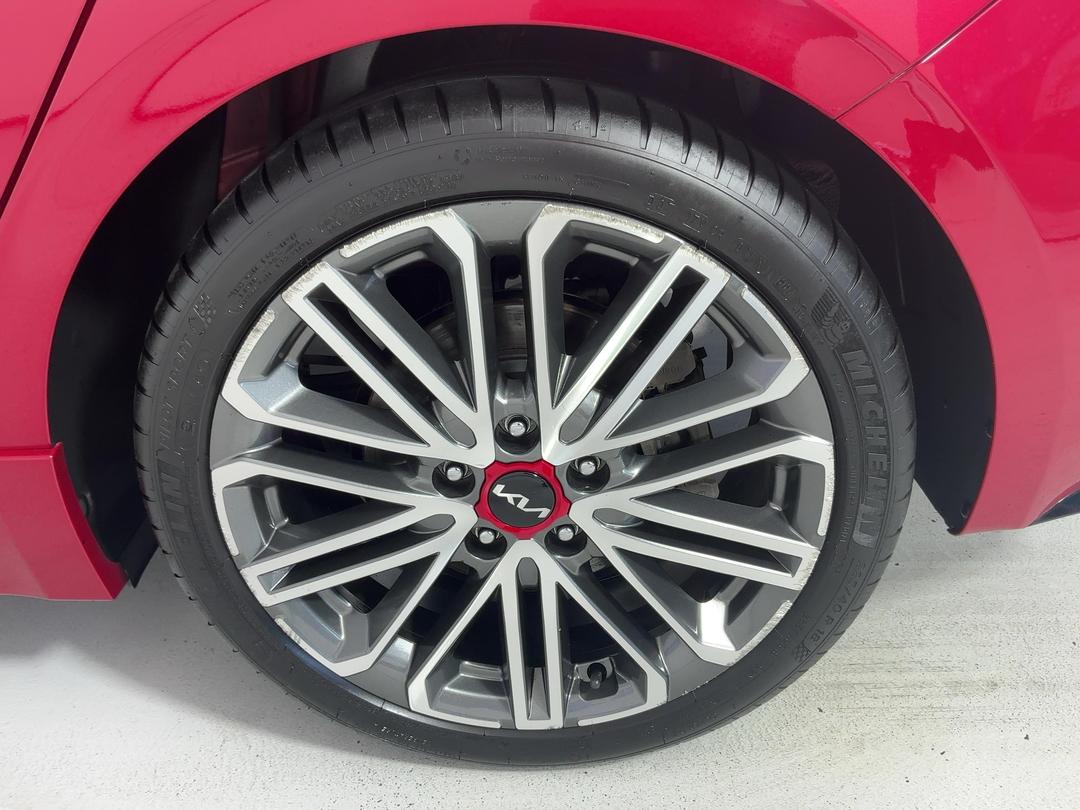 Photo '11' of KIA Cerato