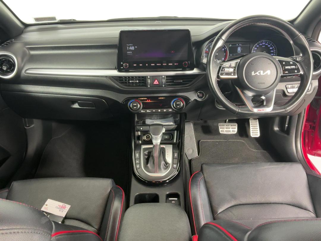 Photo '17' of KIA Cerato