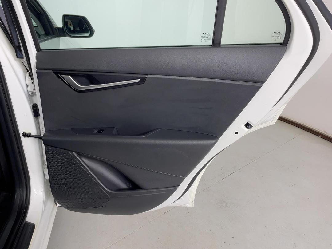 Photo '19' of KIA Niro