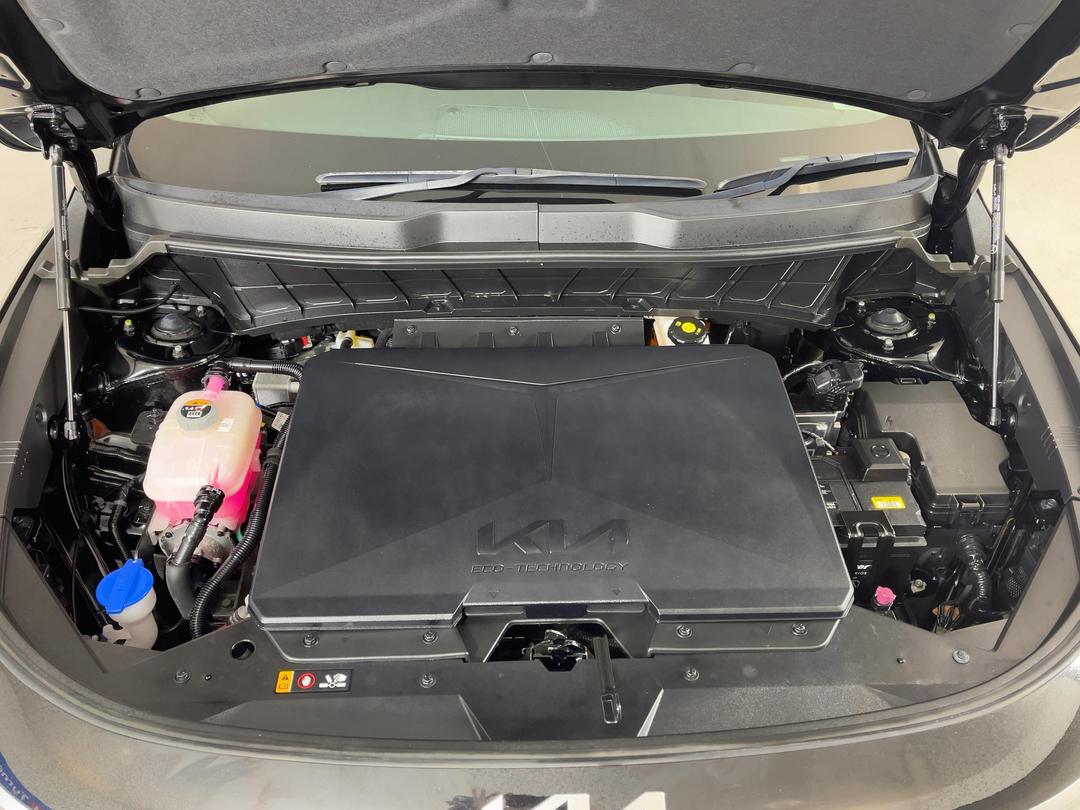 Photo '13' of KIA Niro
