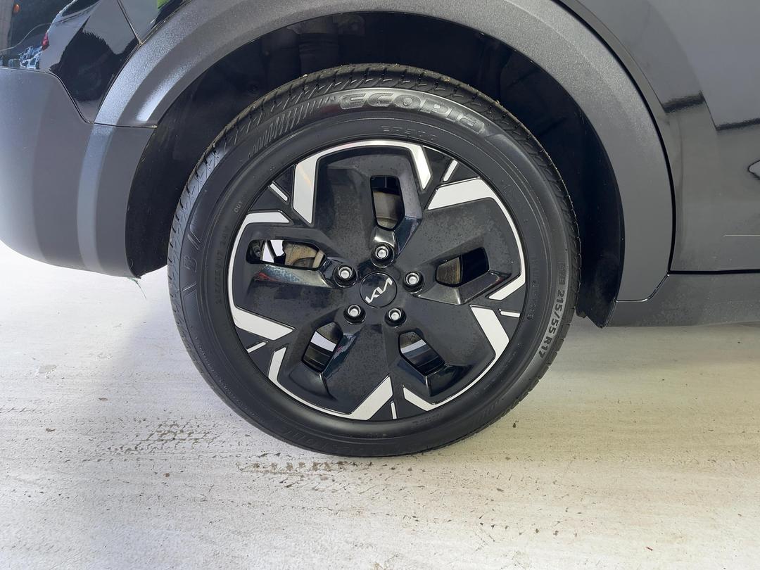 Photo '12' of KIA Niro