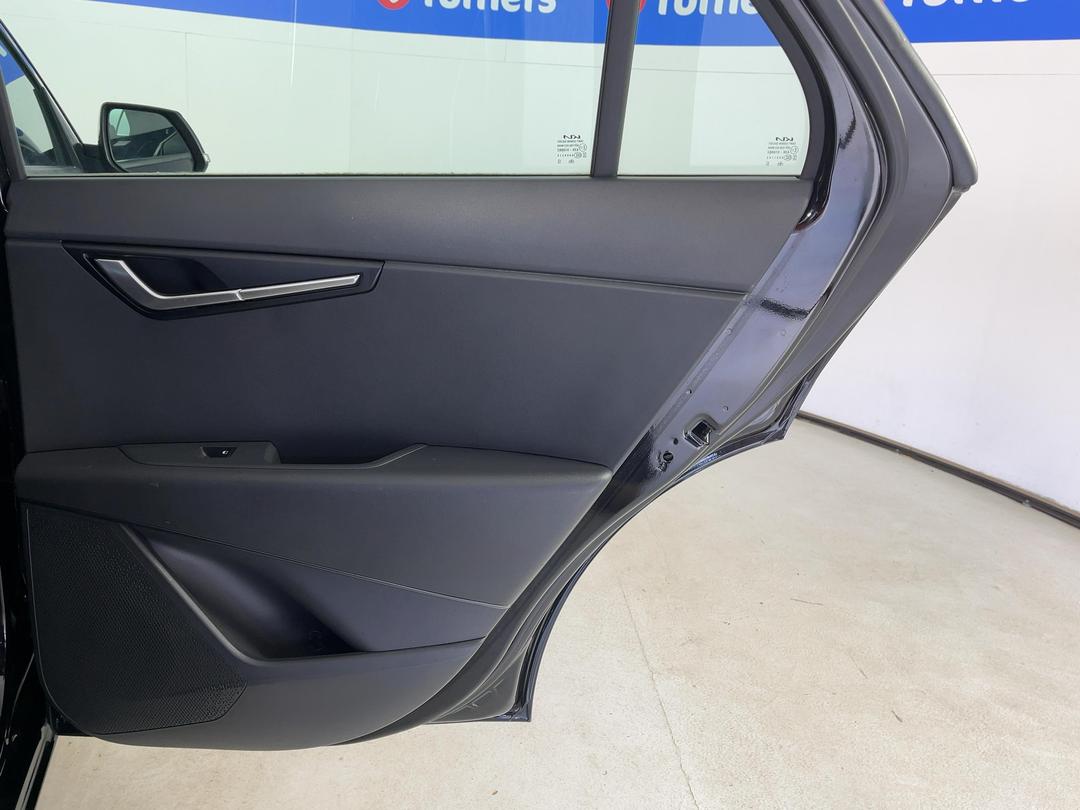 Photo '19' of KIA Niro