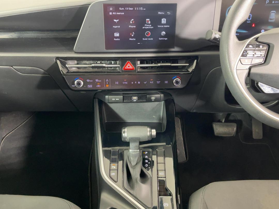 Photo '18' of KIA Niro