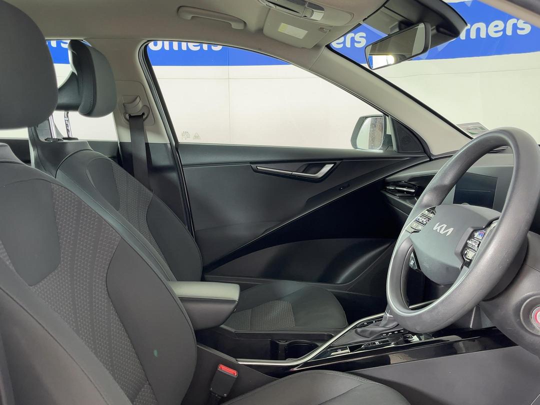 Photo '16' of KIA Niro