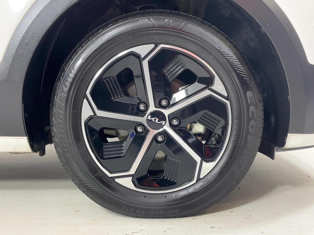 Photo '9' of KIA Niro