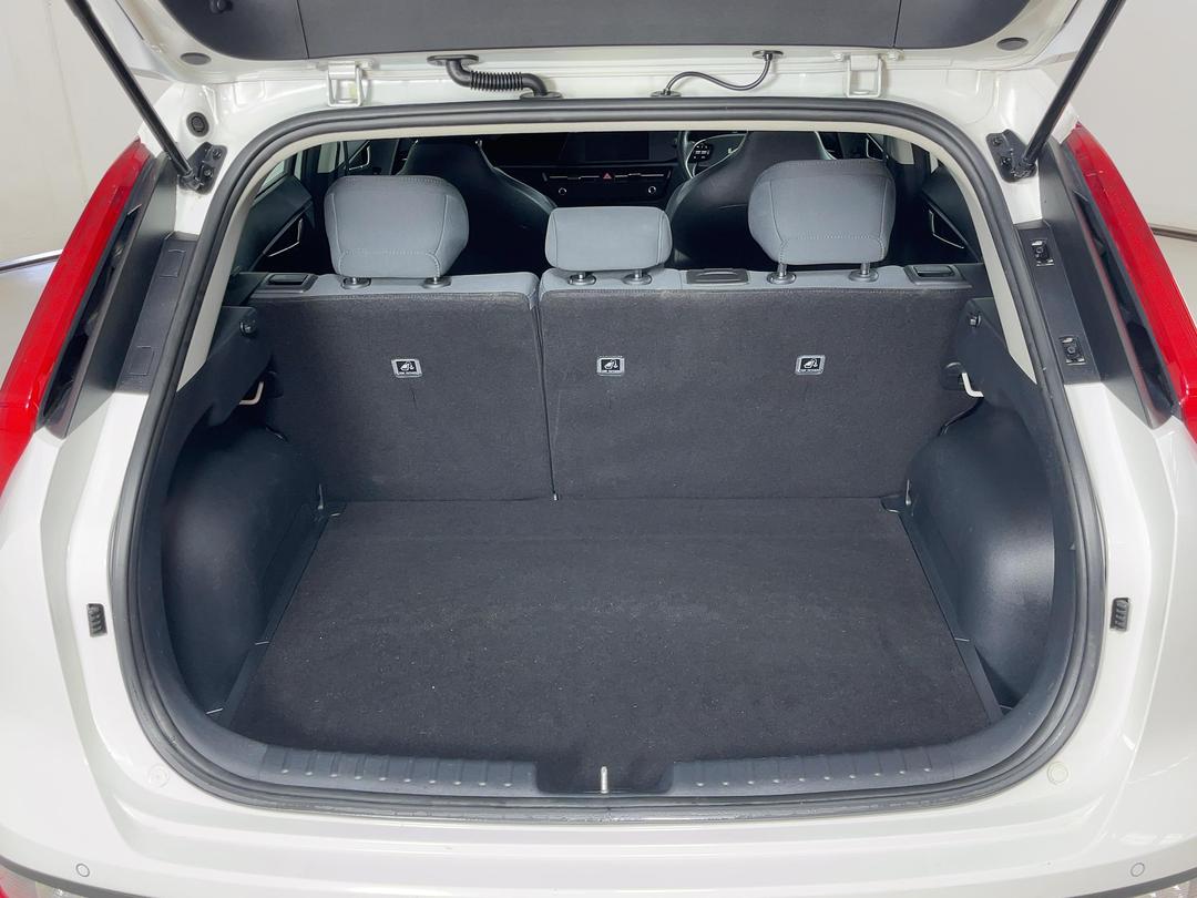 Photo '14' of KIA Niro