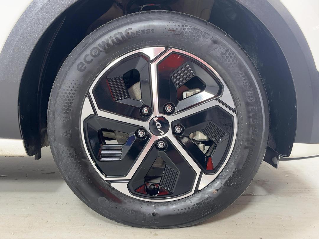 Photo '9' of KIA Niro