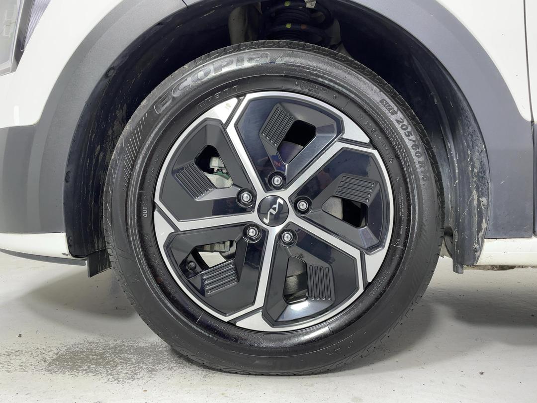 Photo '10' of KIA Niro