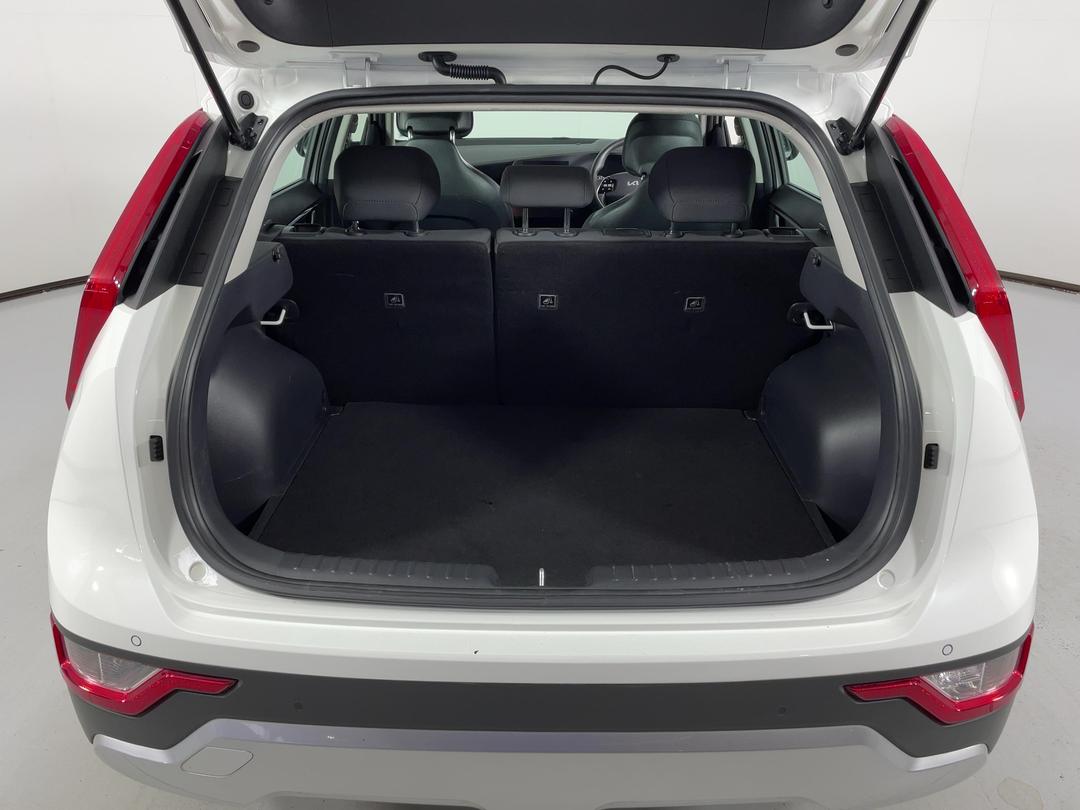 Photo '14' of KIA Niro