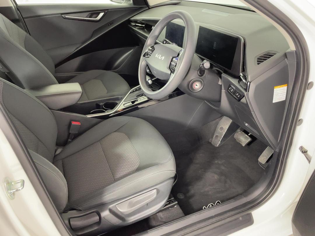 Photo '16' of KIA Niro