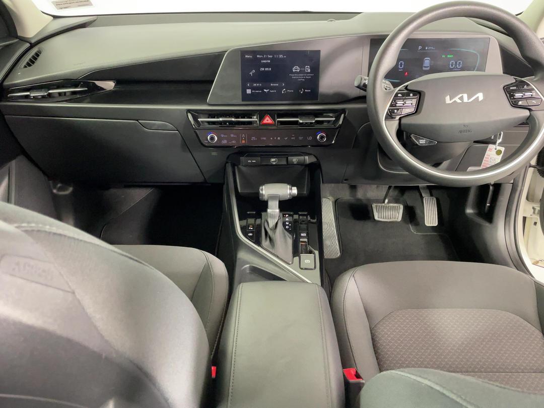 Photo '17' of KIA Niro