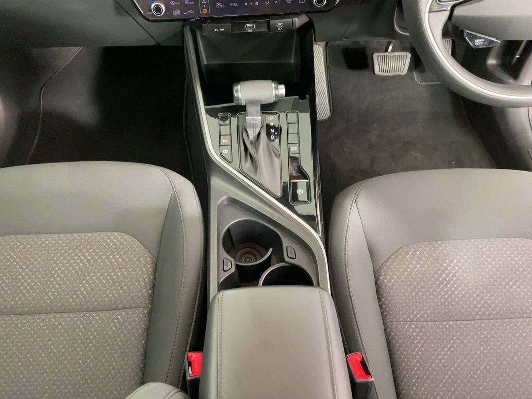 Photo '18' of KIA Niro