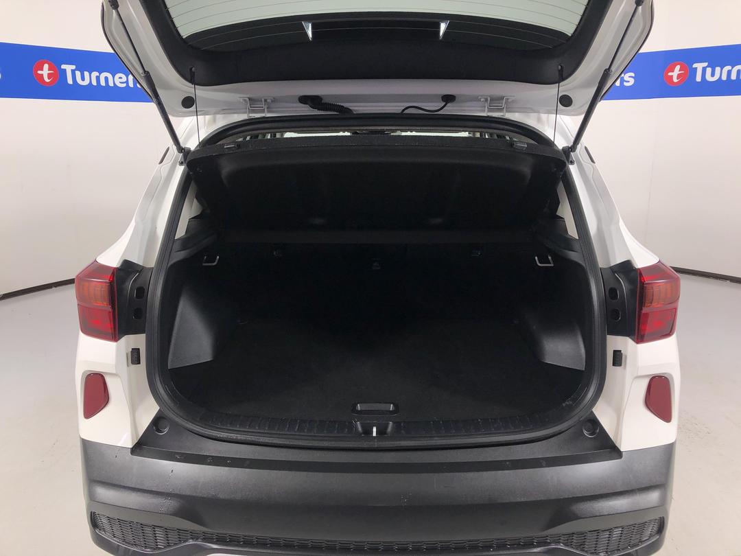 Photo '14' of KIA Seltos