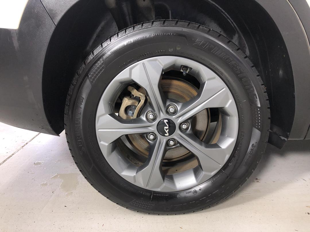 Photo '12' of KIA Seltos