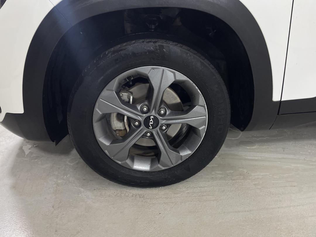 Photo '10' of KIA Seltos