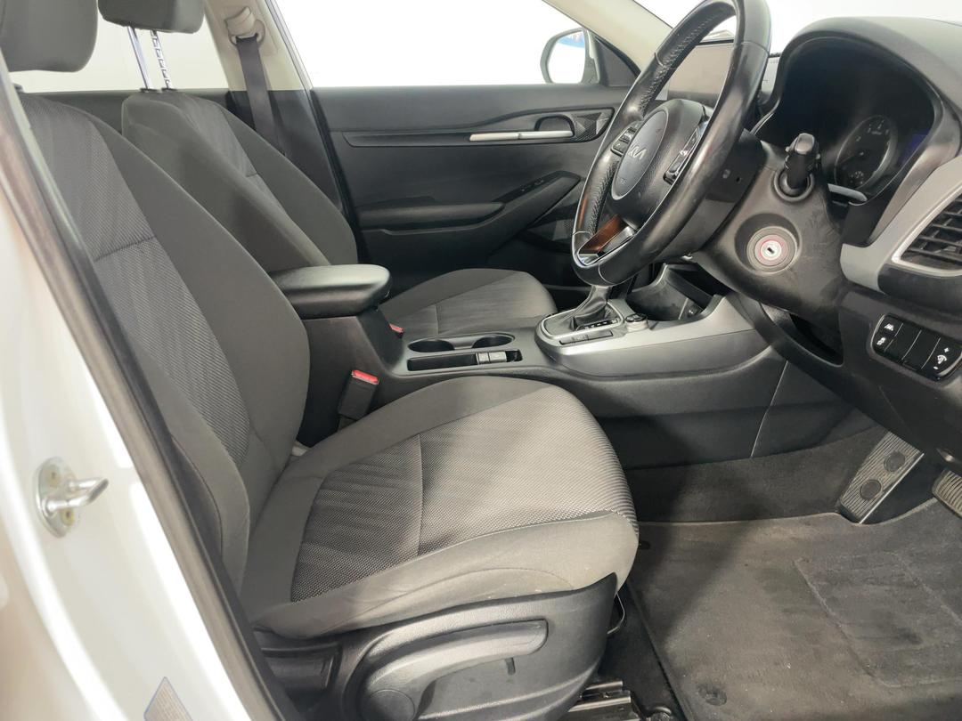 Photo '16' of KIA Seltos