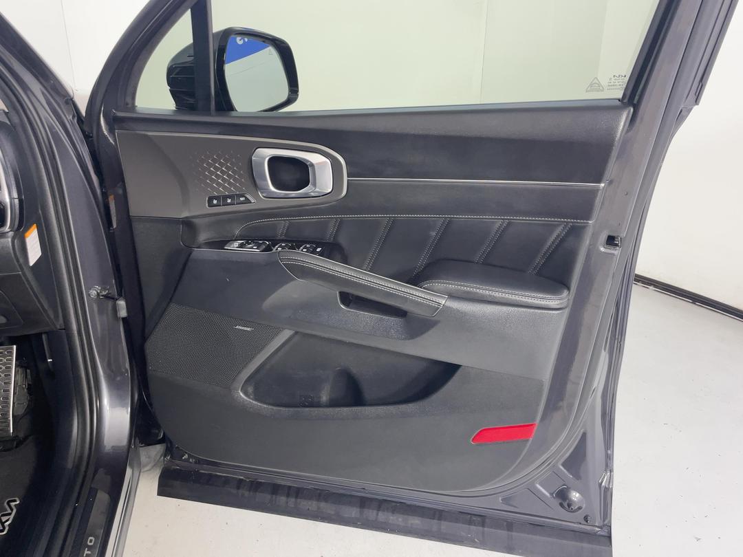 Photo '15' of KIA Sorento