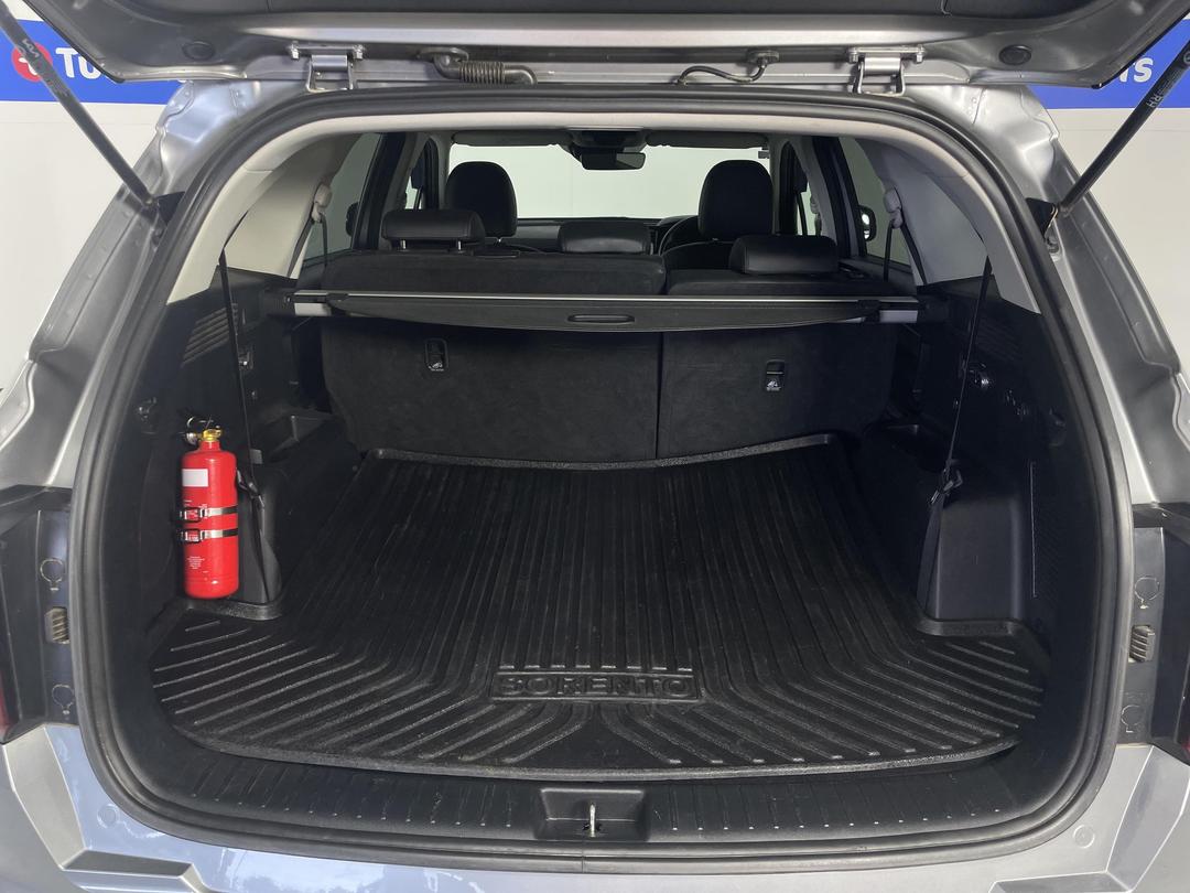 Photo '14' of KIA Sorento