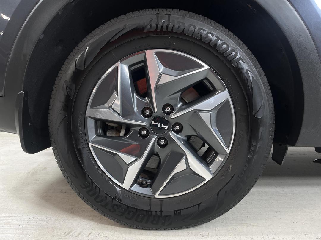 Photo '12' of KIA Sorento