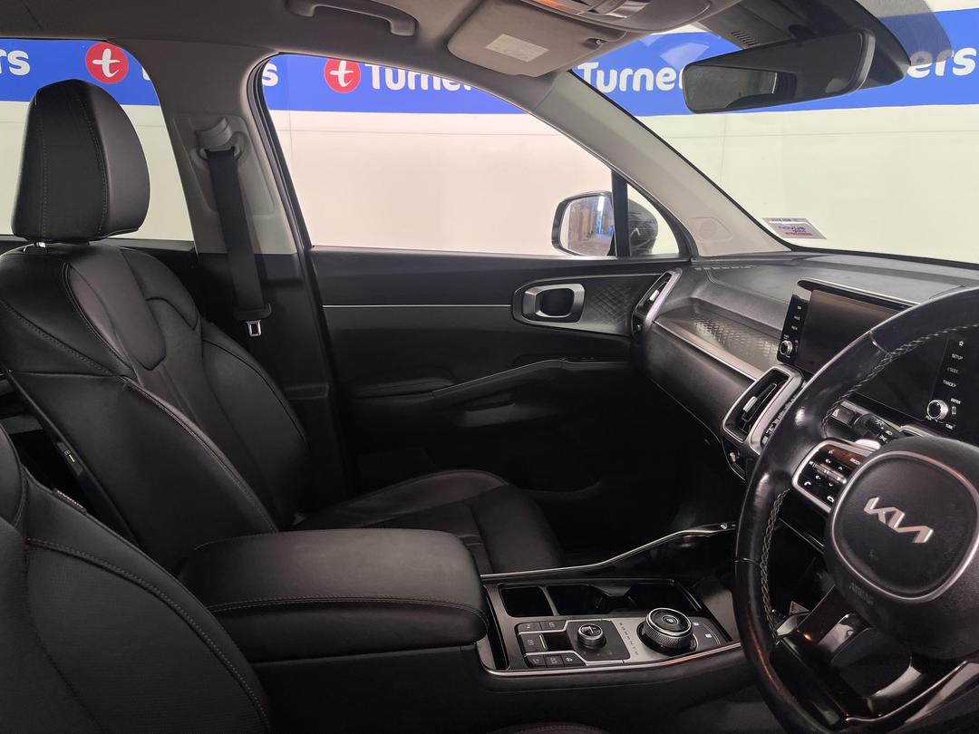 Photo '16' of KIA Sorento