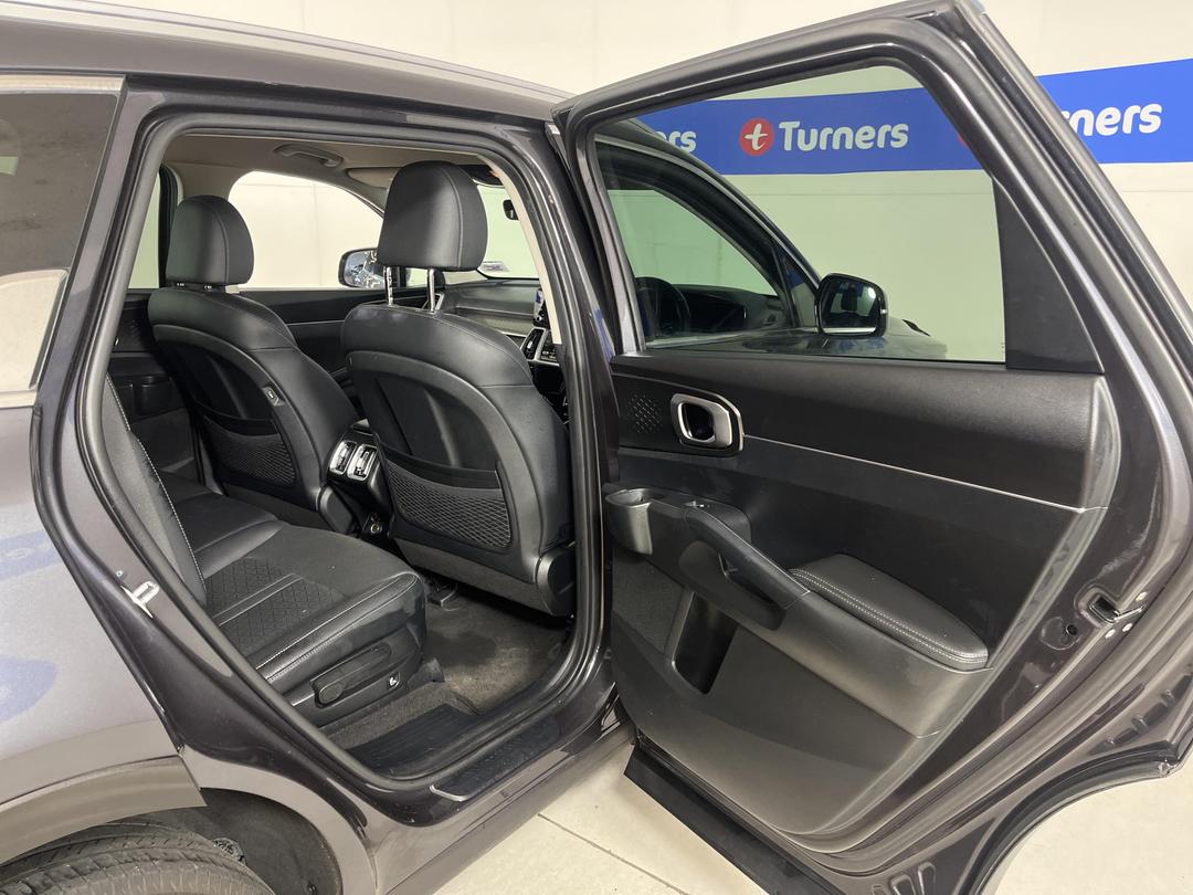 Photo '19' of KIA Sorento