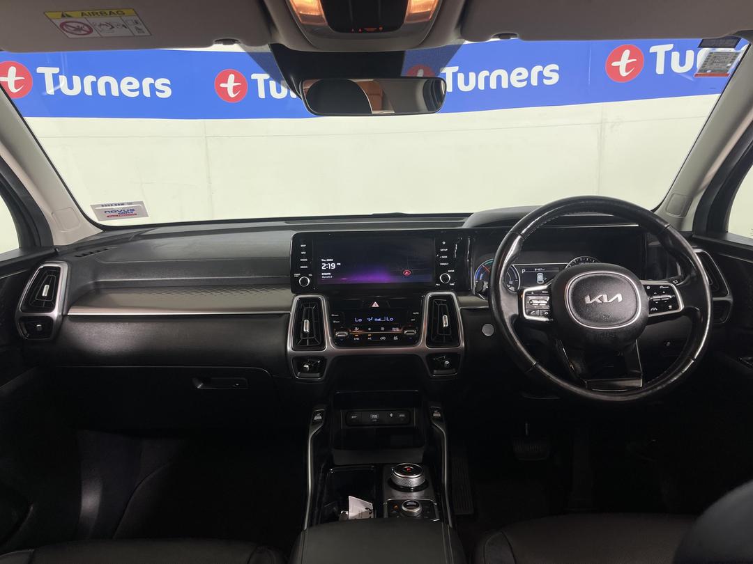 Photo '17' of KIA Sorento