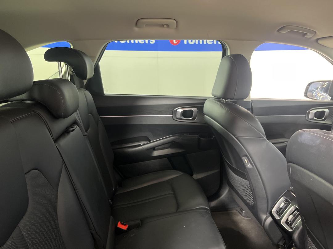 Photo '20' of KIA Sorento