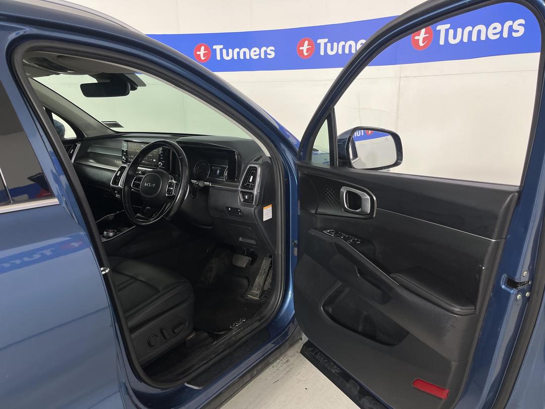 Photo '15' of KIA Sorento