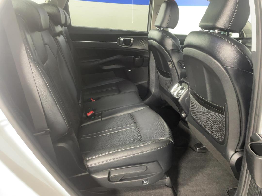 Photo '20' of KIA Sorento