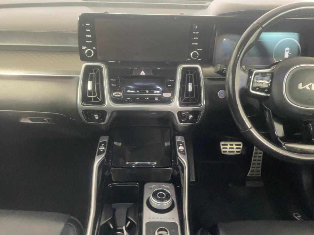 Photo '18' of KIA Sorento
