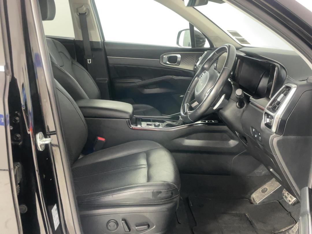 Photo '16' of KIA Sorento