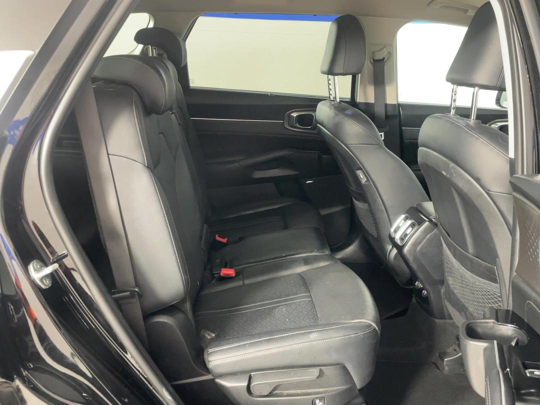 Photo '20' of KIA Sorento